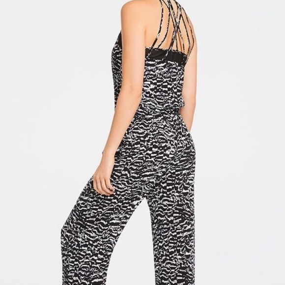 Fabletics NWT Dash Jumpsuit - Picture 2 of 7